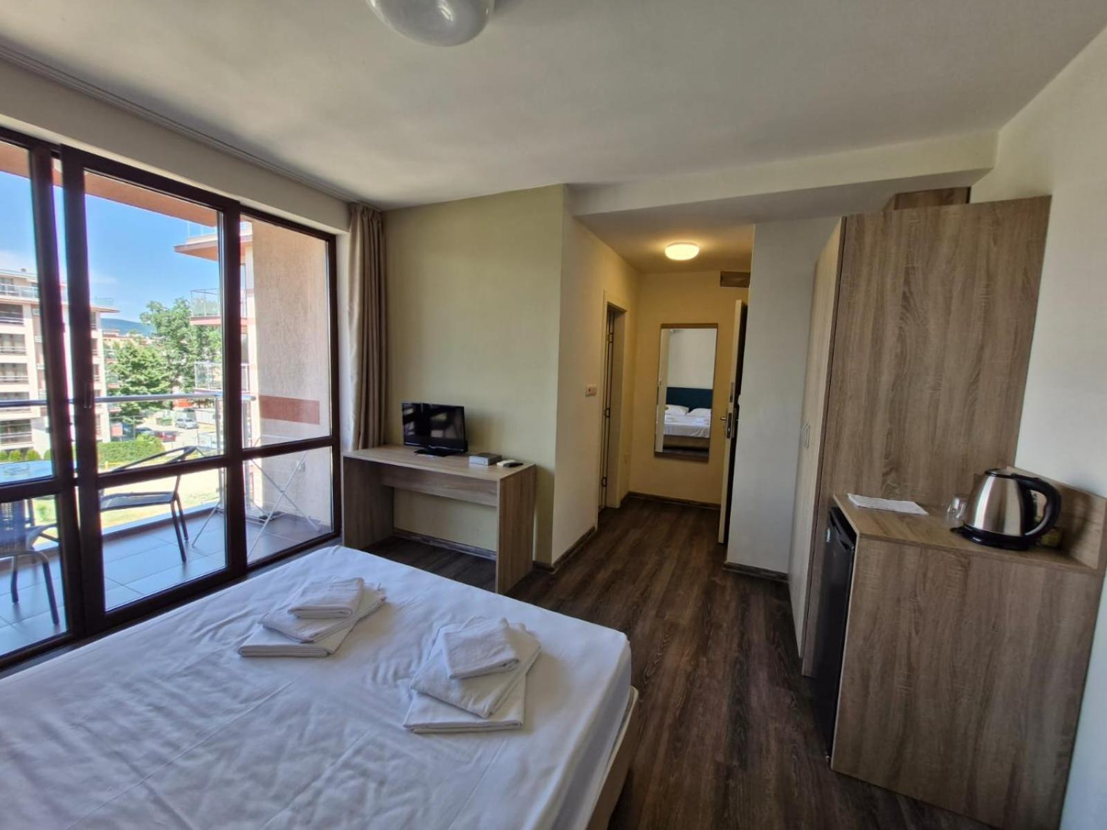 Apart Sun Travel Pantai Sunny Bagian luar foto