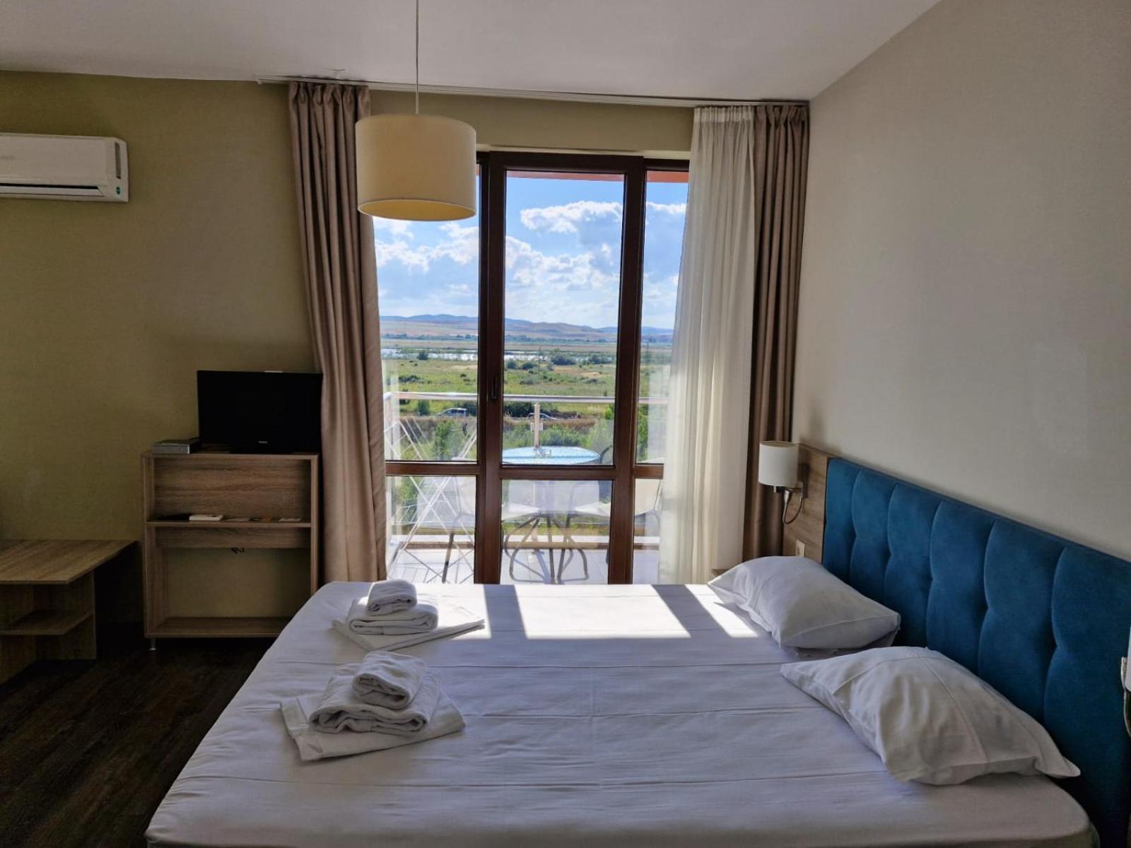 Apart Sun Travel Pantai Sunny Bagian luar foto